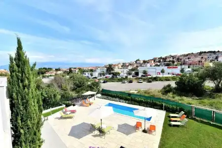 Bretia Apartments - 19