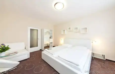 Garner Berlin Ku´Damm by IHG - 2