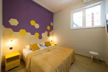Bee Station - Hostel - 73