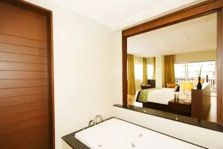 The Heritage Pattaya Beachfront Resort - 19