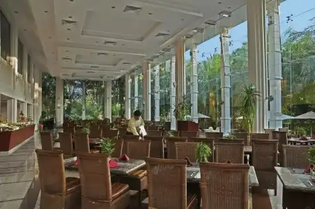 Al Nahda Resort & Spa - 22