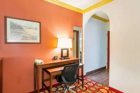 Quality Suites Lubbock Southwest - 37
