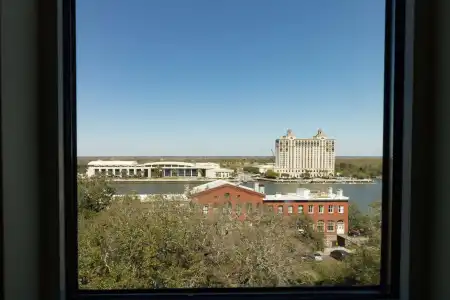 Hampton Inn Savannah-Historic District - 24
