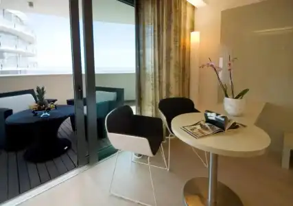 Premier & Suites - 7