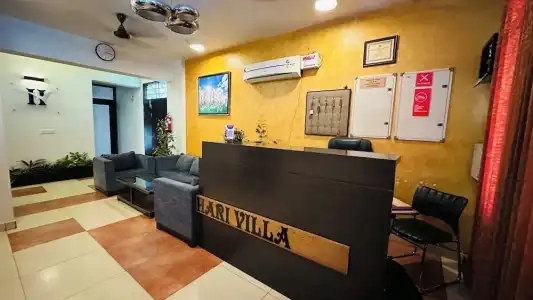 OYO 4646 Hari Villa - 1