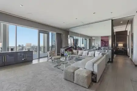 Beautiful Palms Place Suite - 109