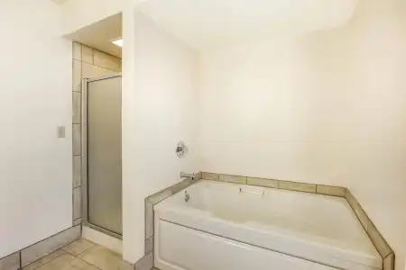Best Western Plus Scottsdale Thunderbird Suites - 85