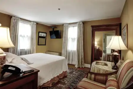 200 South Street Inn - 29