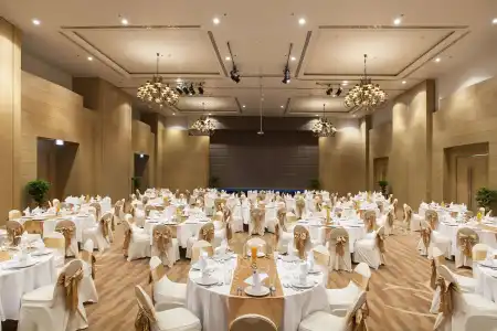 Hilton Hua Hin Resort & Spa - 14