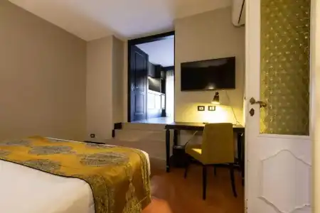 Unica Suites Rome - 73