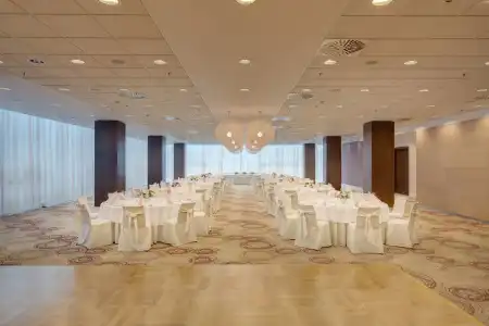 DoubleTree by Hilton Kosice - 23