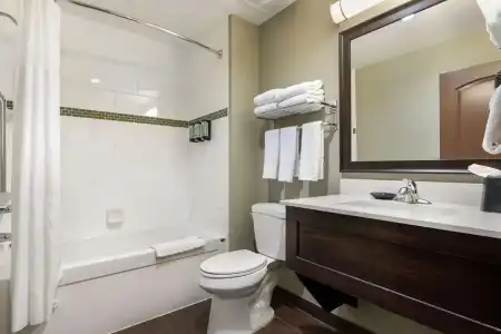 Best Western Pacific Inn - 43