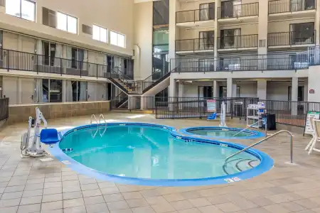 Clarion Inn Murfreesboro Old Fort Pkwy - 16