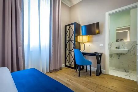 Emma Small Luxury - 26