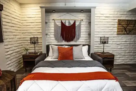 California - A Town & Desert Boutique - 72
