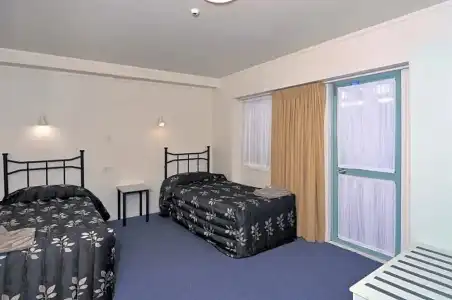 Fenton Court Motel - 61