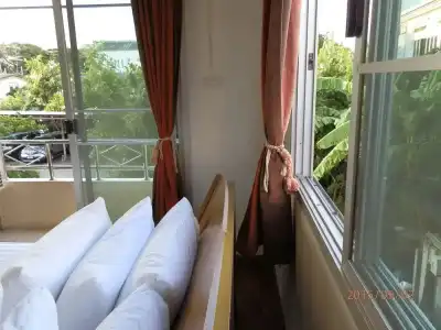 Sandy Serviced Apartment - 42