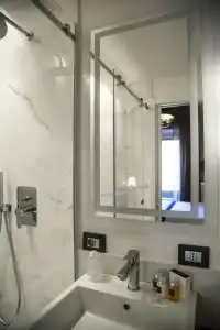 The Independent Suite - 1