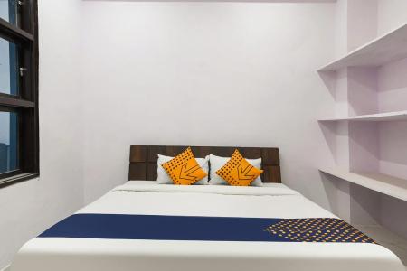 OYO Radhika Palace - 0