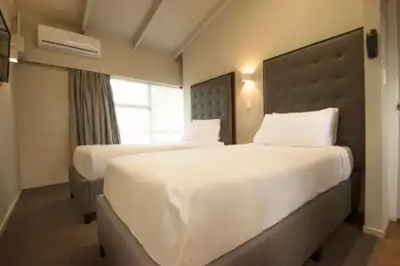 Middlemore Motel - 14