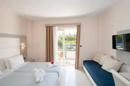 Costa Angela - 41