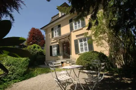 The Bed and Breakfast - 9