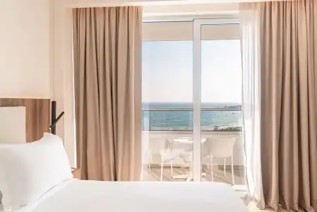 Grecian Sands - 233