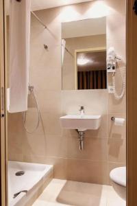 Astrid Caen Centre - 7