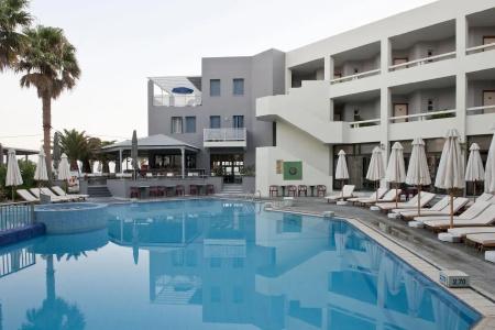 Pearl SeaBreeze Suites - 18