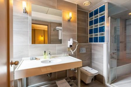 Seraglio & Suites - 7
