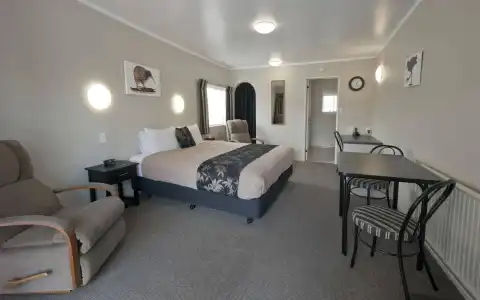 Sport of Kings Motel - 28