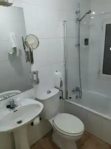 Hostal Lucy - 35