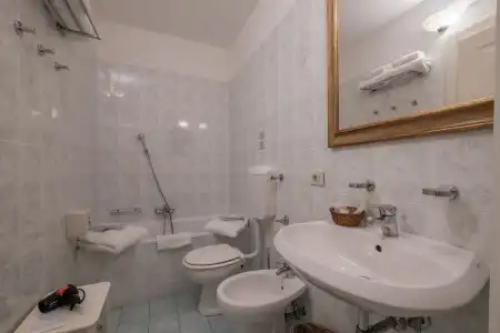 B&B Home in - 5