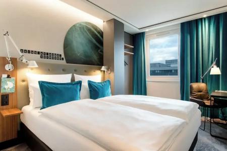 Motel One Frankfurt-Airport - 38