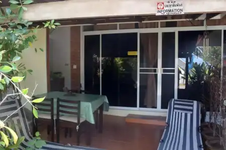 Sanuk bungalows - 12
