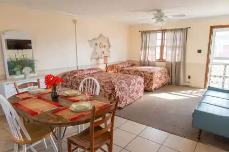 Oceanside Court by Kees Vacations - 4