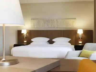 Hyatt Regency - 56