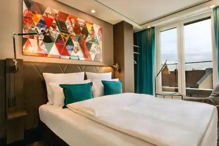 Motel One Frankfurt-Römer - 4