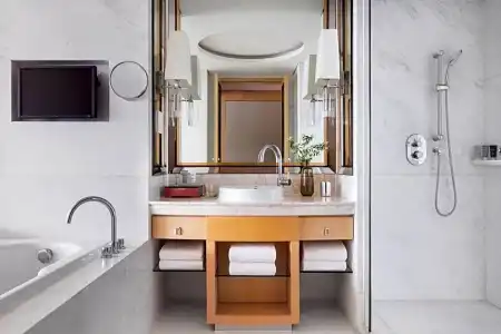 JW Marriott - 59