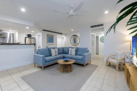 Mandalay Luxury Beachfront Apartments - 4