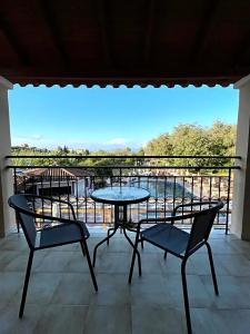 Oula Maisonettes Suites - 111