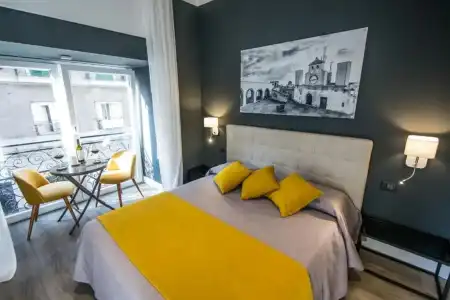 B&B Art House - 80