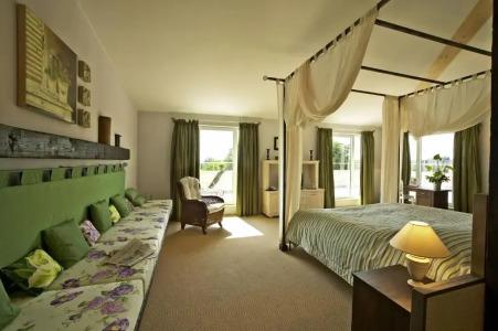 Hirschen in Freiburg-Lehen - 113