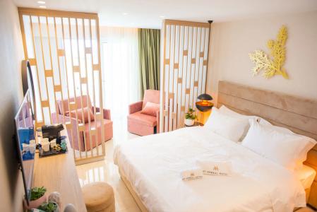 At Herbal Boutique & Spa - 4