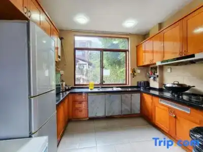 Tranquil Shores Holiday Apartments - 357