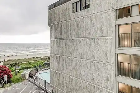 Carolinian Beach Resort by Vacasa - 309