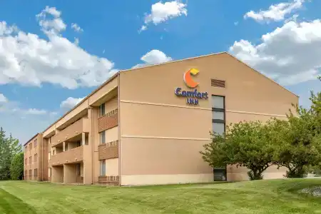 Comfort Inn Lansing West - 0