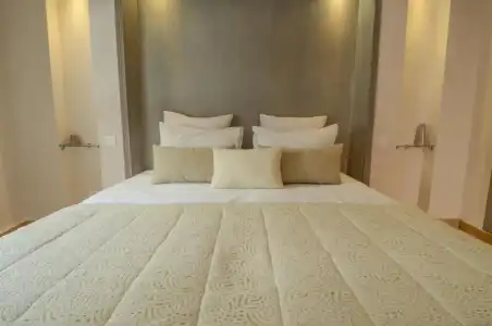 Riad Ayni - 37