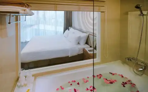 Olive Bangkok - 5