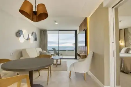Relaxia Beverly Suites - 0